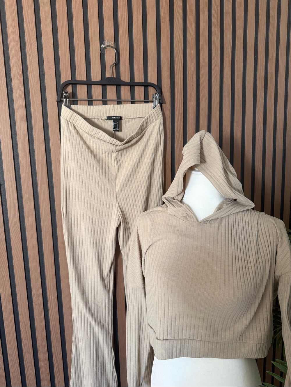 Forever 21 Matching Set - Picture 5 of 6